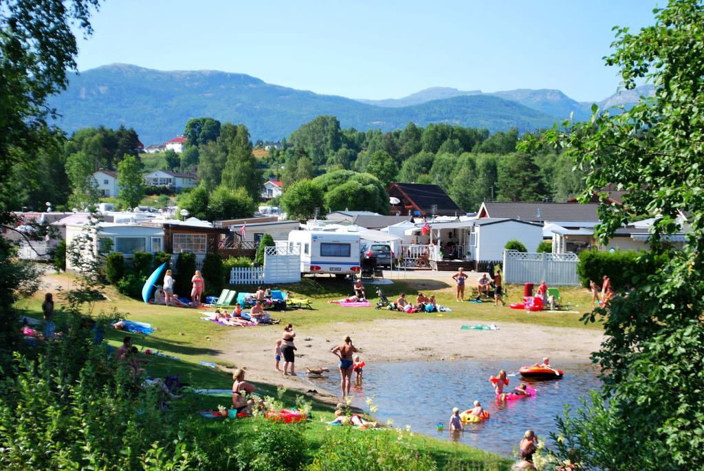 Beveroya Hytteutleie Og Camping Bo, Telemark Bagian luar foto